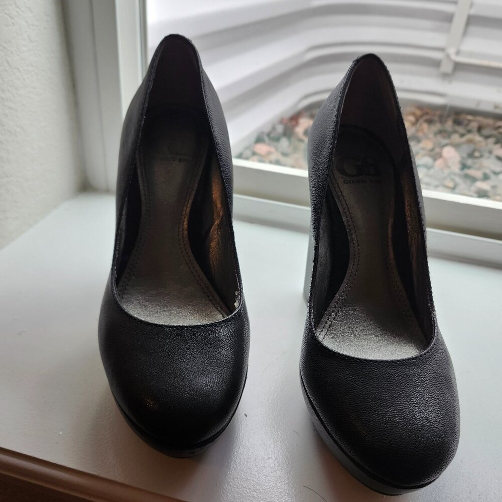 Giani Bini Black Platform Pumps